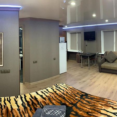 Loft-Студио В Самом Центре Николаева Apartment Bagian luar foto